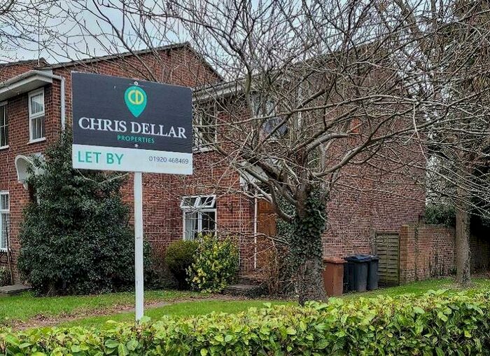 3 Bedroom End Of Terrace House To Rent In Tanners Crescent, Hertford, SG13