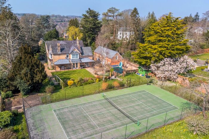 6 Bedroom Detached House To Rent In Rowlands Hill, Wimborne, BH21