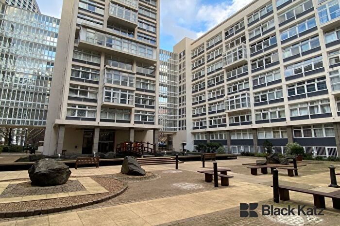 Studio To Rent In Metro Central Heights, Newington Causeway, Elephant Amp; Castle, SE1