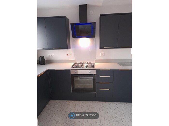 1 Bedroom Flat To Rent In Milehouse, Plymouth, PL3