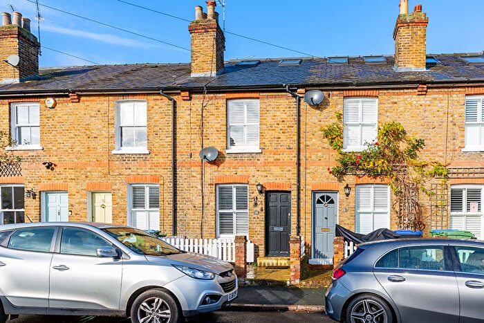 3 Bedroom Terraced House For Sale In Alexandra Road, Thames Ditton, KT7