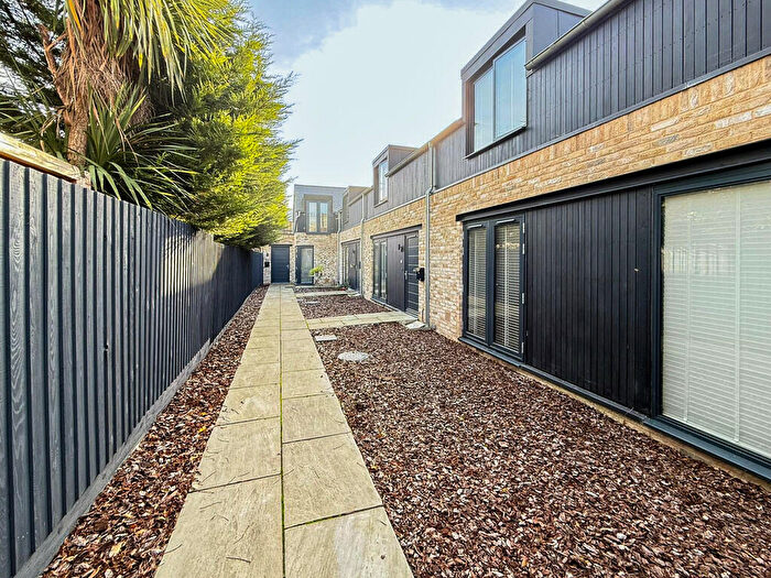 1 Bedroom End Of Terrace House To Rent In High Street, Chesterton, Cambridge, CB4