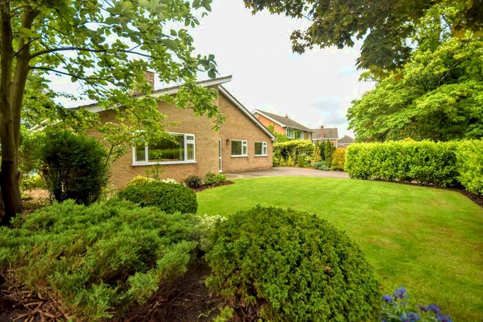 3 Bedroom Detached Bungalow For Sale In Church Lane, Utterby, LN11