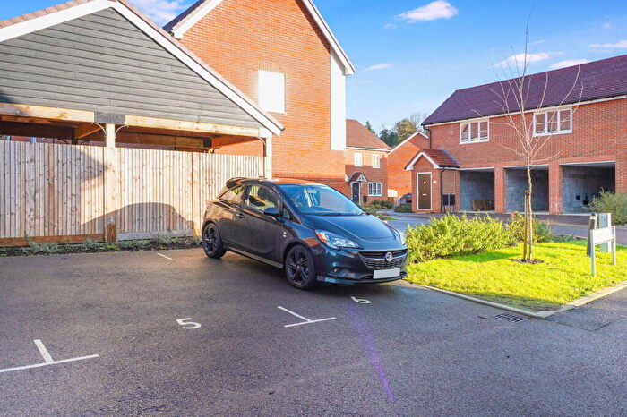 2 Bedroom Apartment For Sale In Walter House, Peters Village, Wouldham, ME1