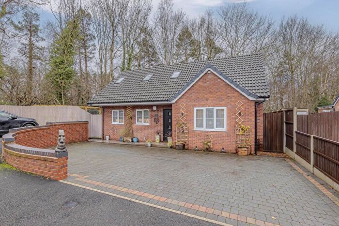 3 Bedroom Detached Bungalow For Sale In Oakdene Close, Blythe Bridge, Stoke On Trent, ST11