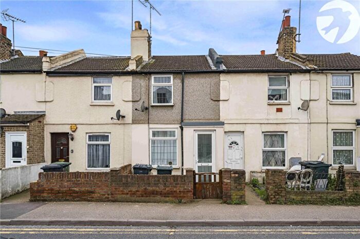 2 Bedroom Terraced House For Sale In Stanhope Road, Swanscombe, Kent, DA10