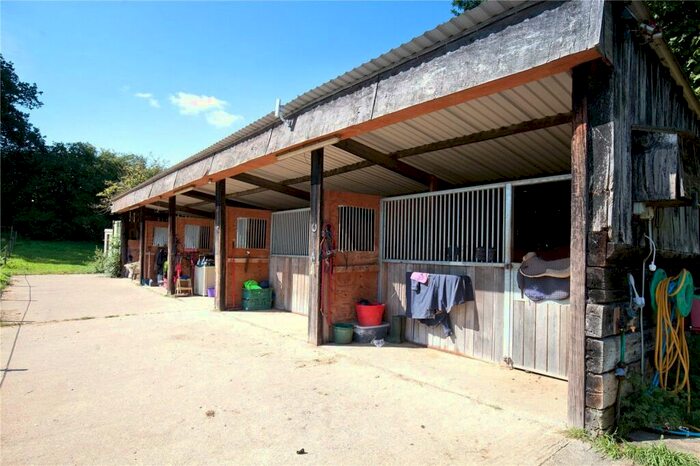 Equestrian Facility For Sale In Newton Lane, Whiteparish, Salisbury, Wiltshire, SP5