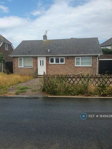 2 Bedroom Bungalow To Rent In Adisham Rd, Canterbury, CT4