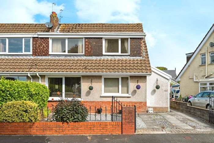 4 Bedroom Semi Detached House For Sale In Beaufort Drive, Kittle, Swansea, SA3