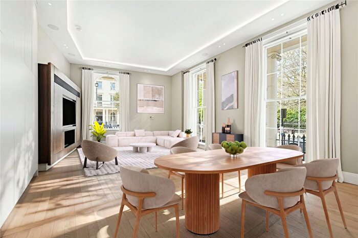 2 Bedroom Flat To Rent In Portland Place, London, W1B