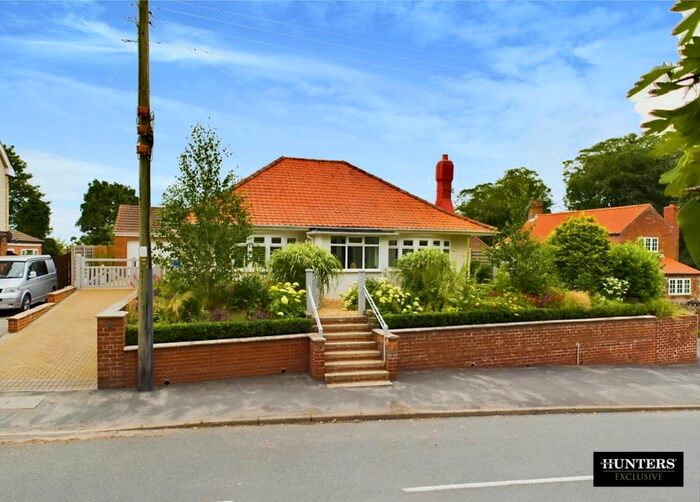 3 Bedroom Detached Bungalow For Sale In Muston Road, Hunmanby, Filey, YO14