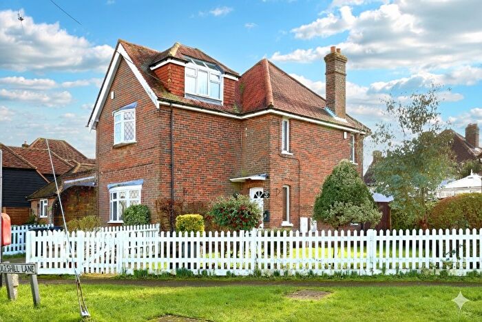 3 Bedroom Country House For Sale In Coleshill Lane, Winchmore Hill, Amersham, Buckinghamshire, HP7