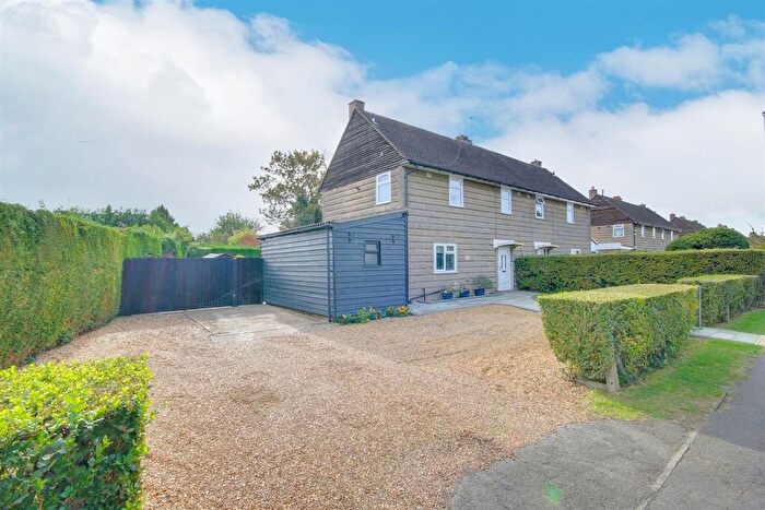 3 Bedroom Semi-detached House For Sale In Norwood Road, Somersham, PE28