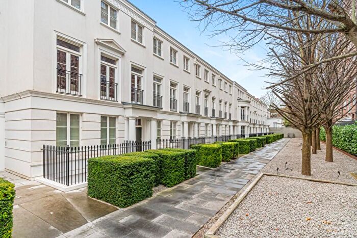 4 Bedroom House For Sale In Eyre Road, London, NW8