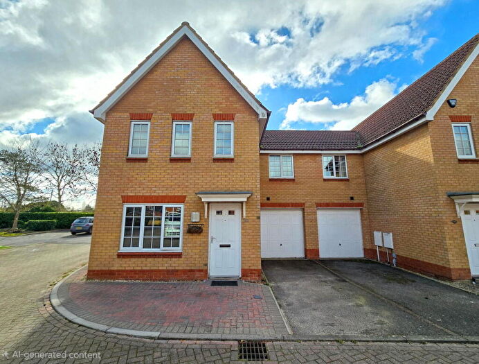 3 Bedroom Link Detached House For Sale In Kingfisher Road, Attleborough, NR17