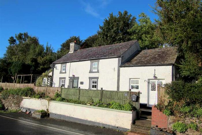 2 Bedroom Cottage For Sale In Cwmann, Lampeter, SA48