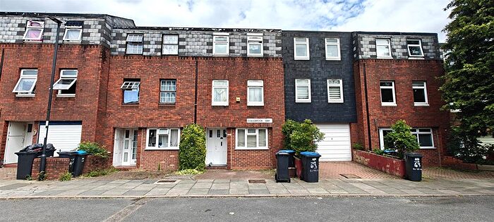 4 Bedroom Town House To Rent In Colebrook Way, Arnos Grove, N11
