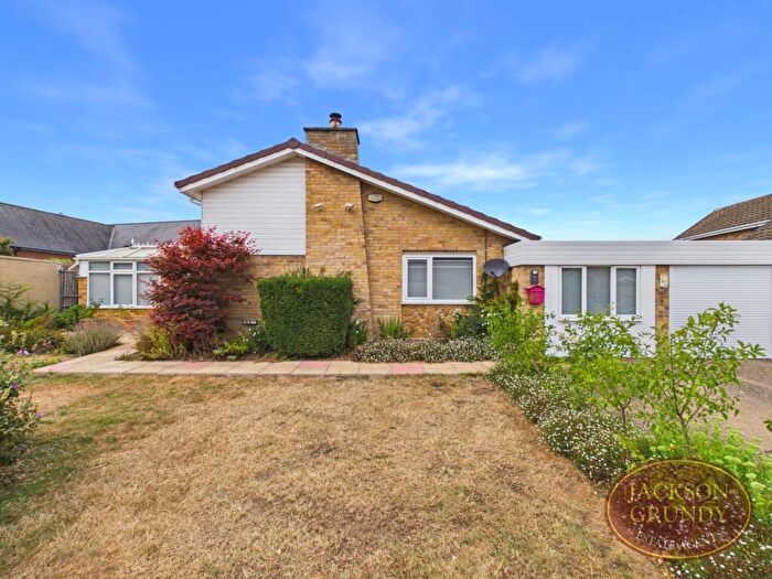 4 Bedroom Detached Bungalow For Sale In Middle Street, Nether Heyford, NN7