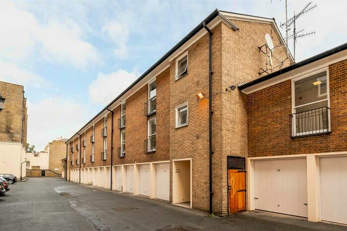 Studio To Rent In Cumberland Terrace Mews, London, NW1