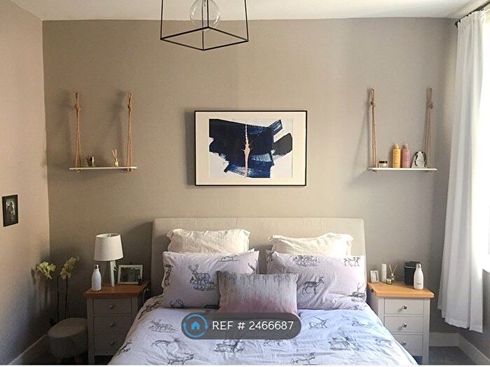 1 Bedroom Maisonette To Rent In Atheldene Road, London, SW18