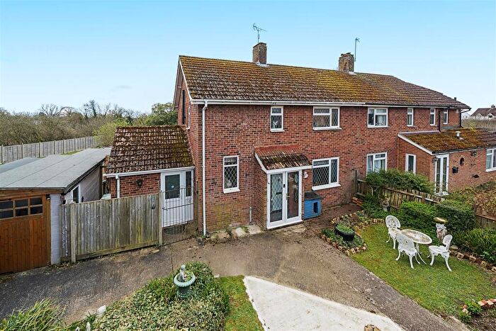 3 Bedroom Semi-Detached House For Sale In Chestnut Close, Ulcombe, ME17