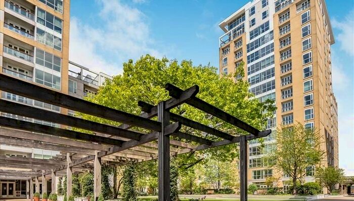 2 Bedroom Flat To Rent In Westferry Circus, London, E14