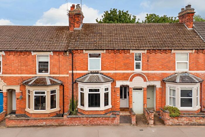 2 Bedroom Terraced House For Sale In Hawthorn Road, Kettering, NN15