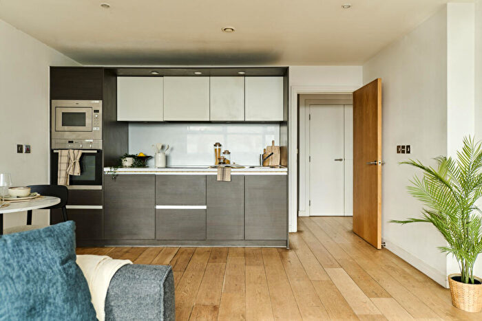 1 Bedroom Apartment To Rent In Pioneer Point - Flat N-, Ilford, IG1