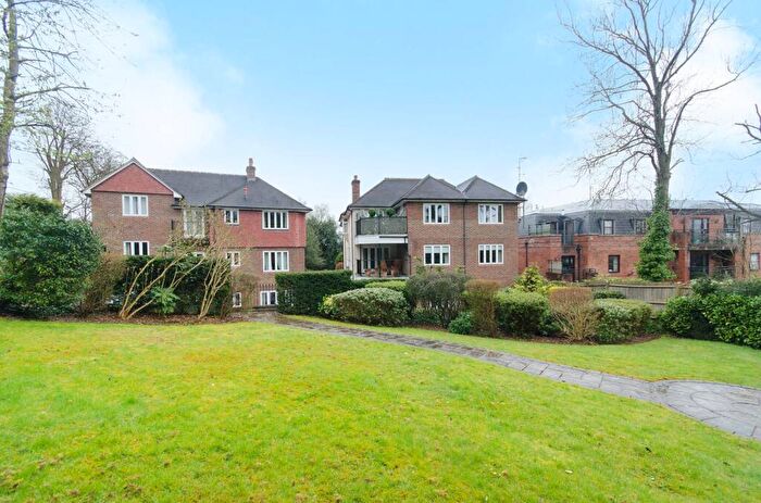 2 Bedroom Flat To Rent In Roxborough Park, Harrow On The Hill, Harrow, HA1