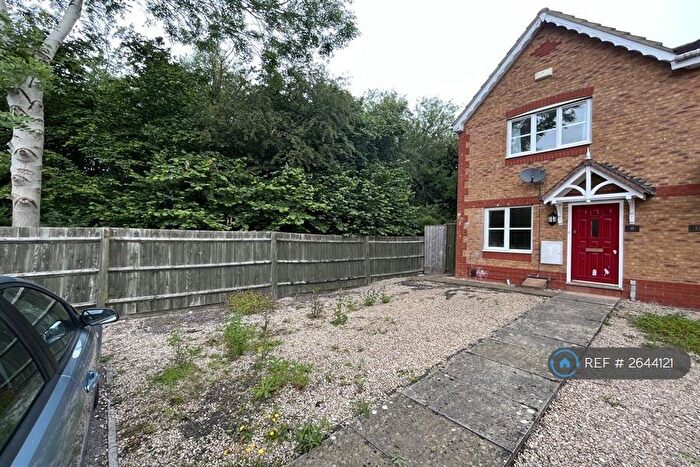 2 Bedroom Semi-Detached House To Rent In Glenmore Road, Swindon, SN25