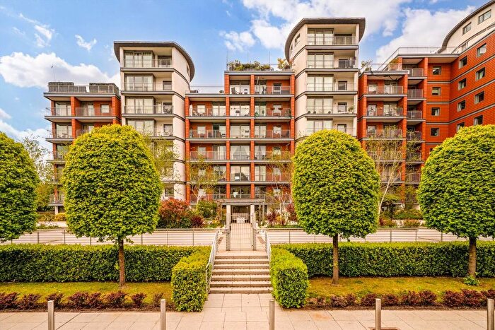 1 Bedroom Flat To Rent In Holland Gardens, Brentford, TW8