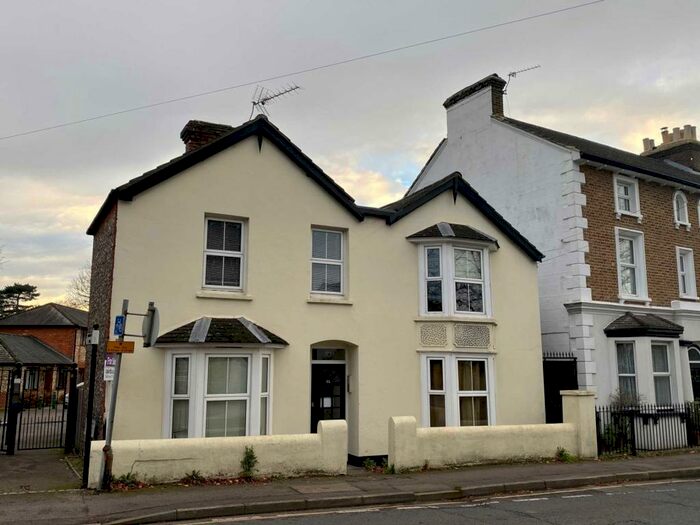 Studio To Rent In Ashley Road, Epsom, KT18