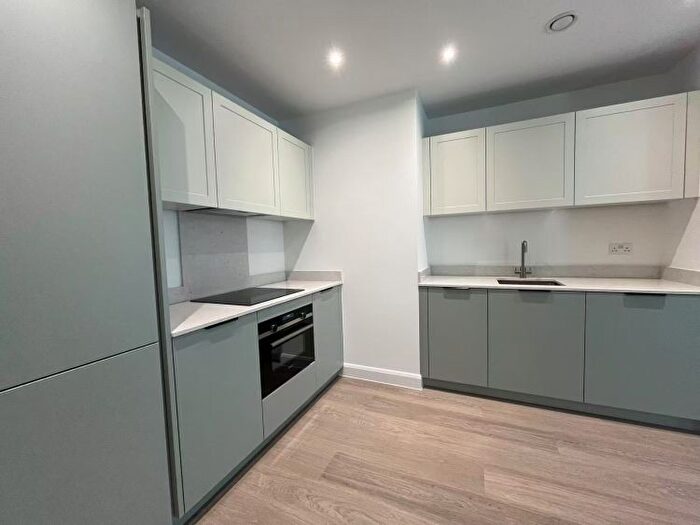 1 Bedroom Flat To Rent In Western Gateway, London, E16