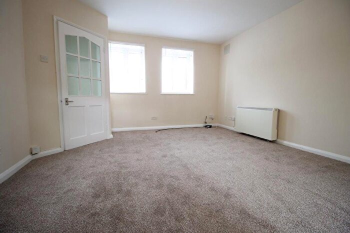 Studio To Rent In Angus Drive, Ruislip, HA4