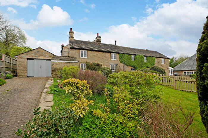 2 Bedroom Semi Detached House For Sale In Over Road, Baslow, DE45
