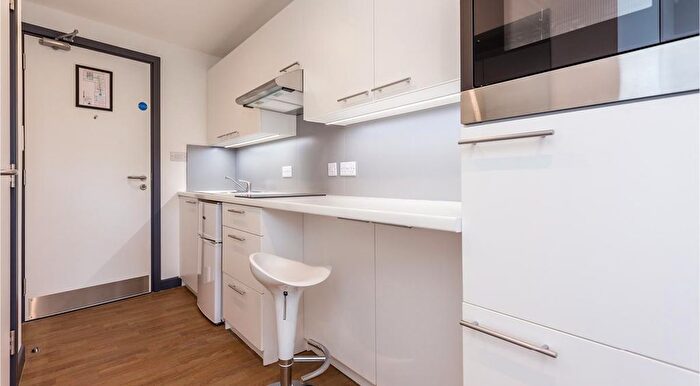 Studio To Rent In Windsor Terrace, Southampton, SO14