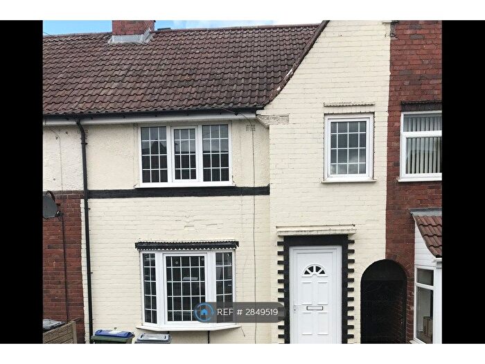 3 Bedroom Terraced House To Rent In Beeches Road, Oldbury, B68