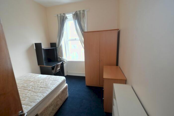 4 Bedroom Maisonette To Rent In Hazelwood Avenue, Jesmond, Newcastle Upon Tyne NE2