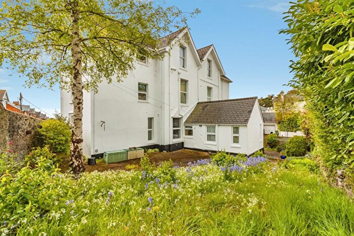 2 Bedroom Flat For Sale In Paradise Road, Teignmouth, TQ14