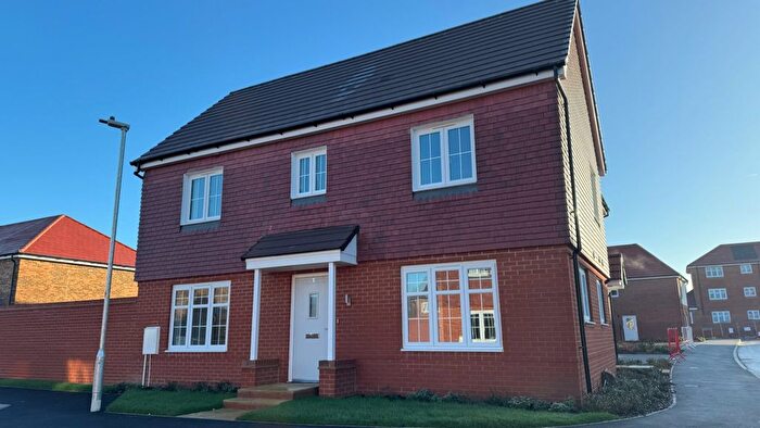 2 Bedroom End Terrace House For Sale In Robertson Drive, Salisbury, SP2