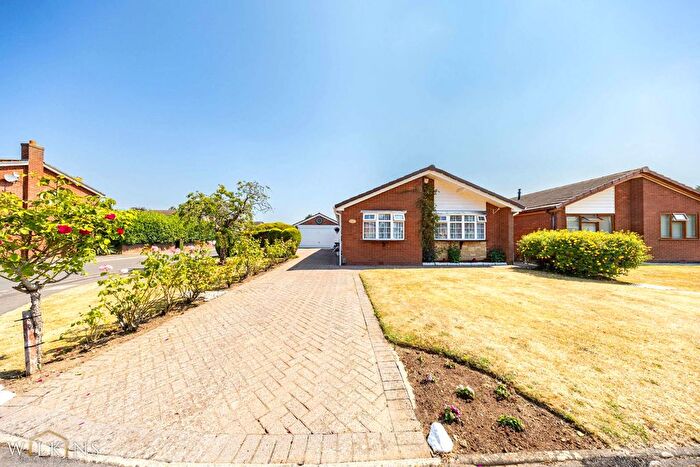 2 Bedroom Bungalow For Sale In Claremont Close, Bulkington, Bedworth, Warwickshire, CV12
