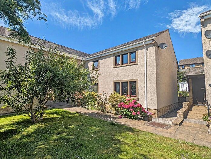 2 Bedroom Apartment For Sale In Manorfields, Whalley, BB7