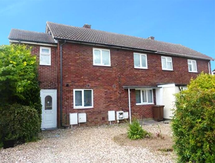 2 Bedroom Flat To Rent In Valley Way, Newmarket, CB8