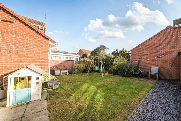 3 Bedroom Detached House For Sale In Crundale Way, Margate, CT9
