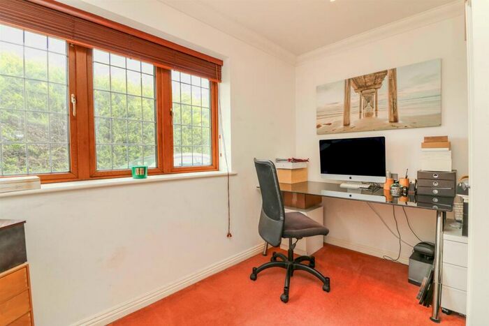 4 Bedroom Detached House For Sale In Maldon Road, Latchingdon, CM3
