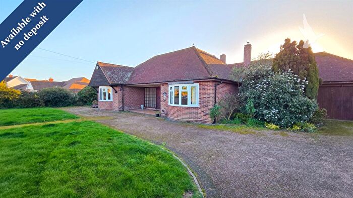 4 Bedroom Bungalow To Rent In Windmill Road, Bradfield, Manningtree, CO11