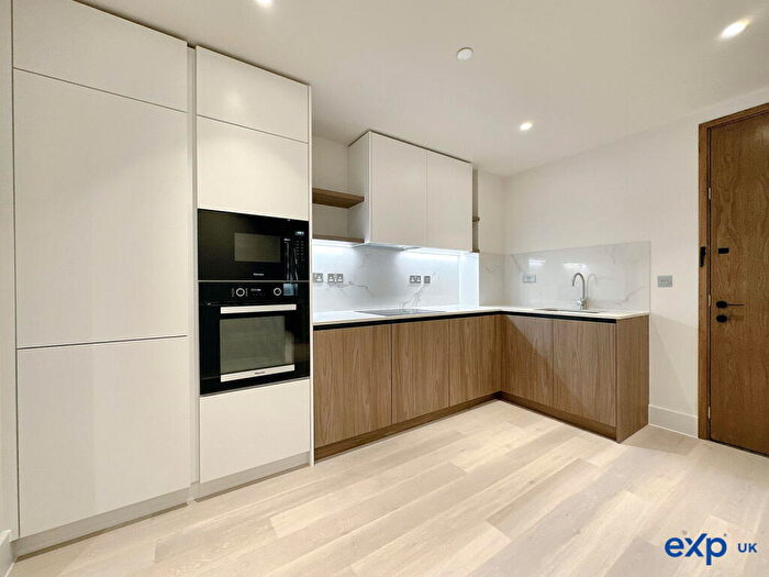 2 Bedroom Apartment To Rent In West Hampstead Central, West End Lane, London, NW6