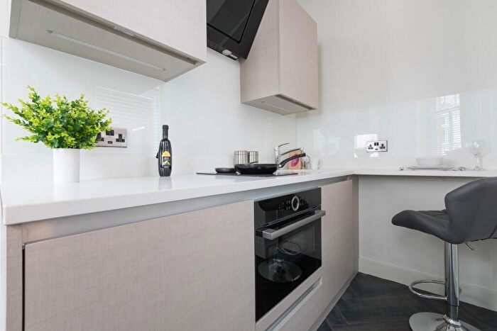 Apartment To Rent In King Street, Manchester, Greater Manchester, M2
