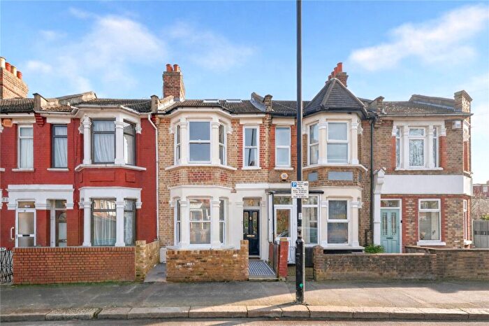 4 Bedroom Terraced House For Sale In Boundary Road, Walthamstow, London, E17