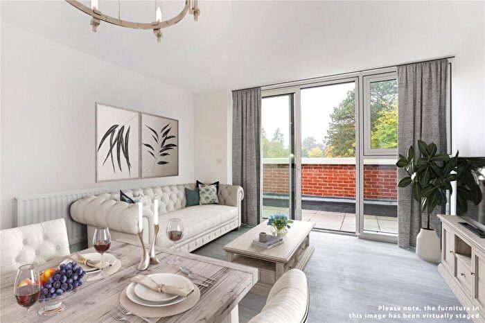 1 Bedroom Flat For Sale In Sunningdale Park, Berkshire, SL5